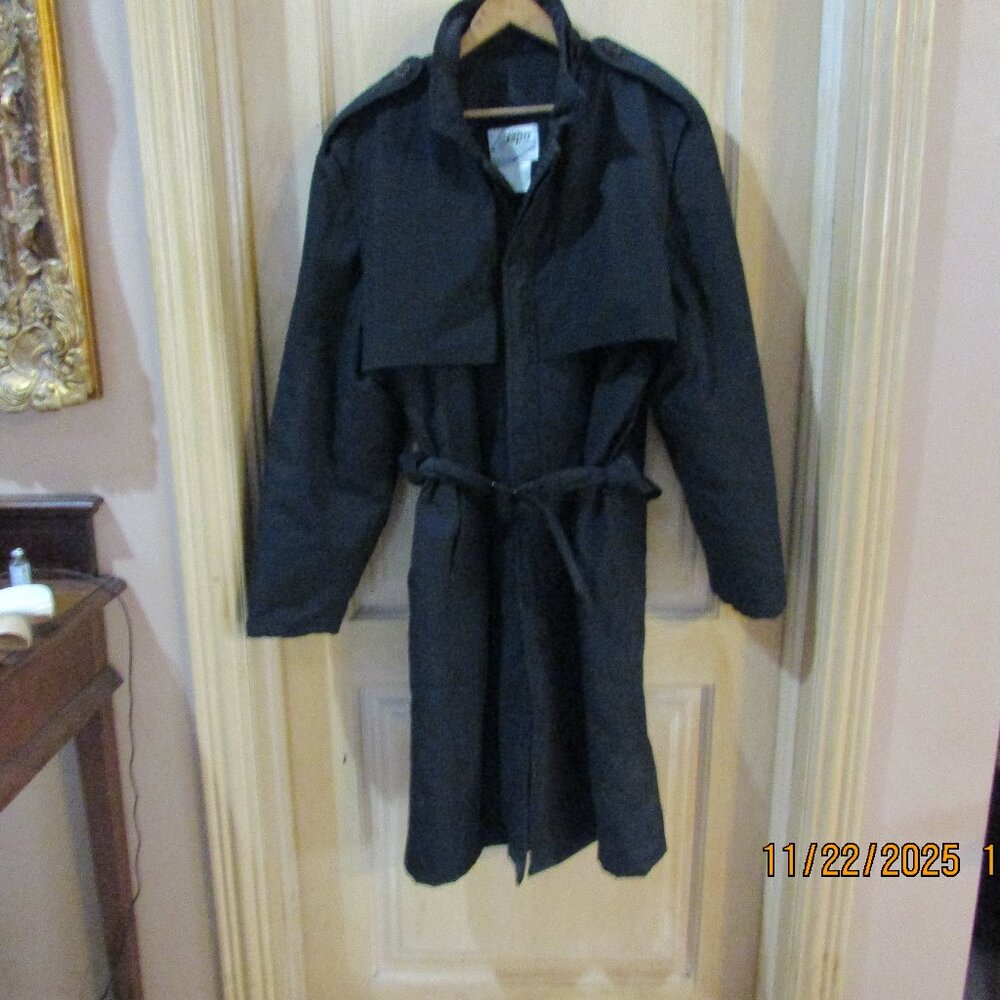Vintage Ispo trench coat with or without belt